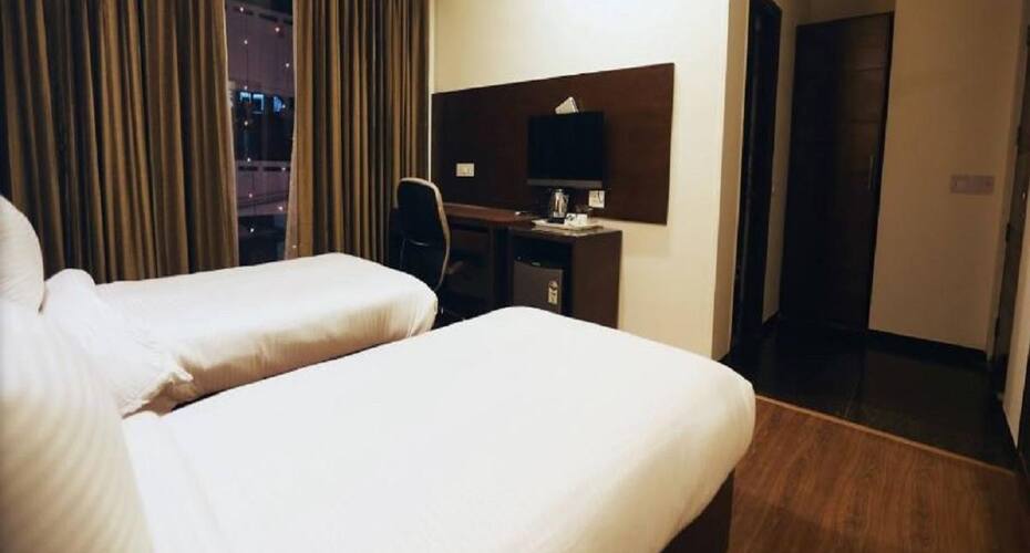 Hotel Saugaat Regency, Dera Bassi 5